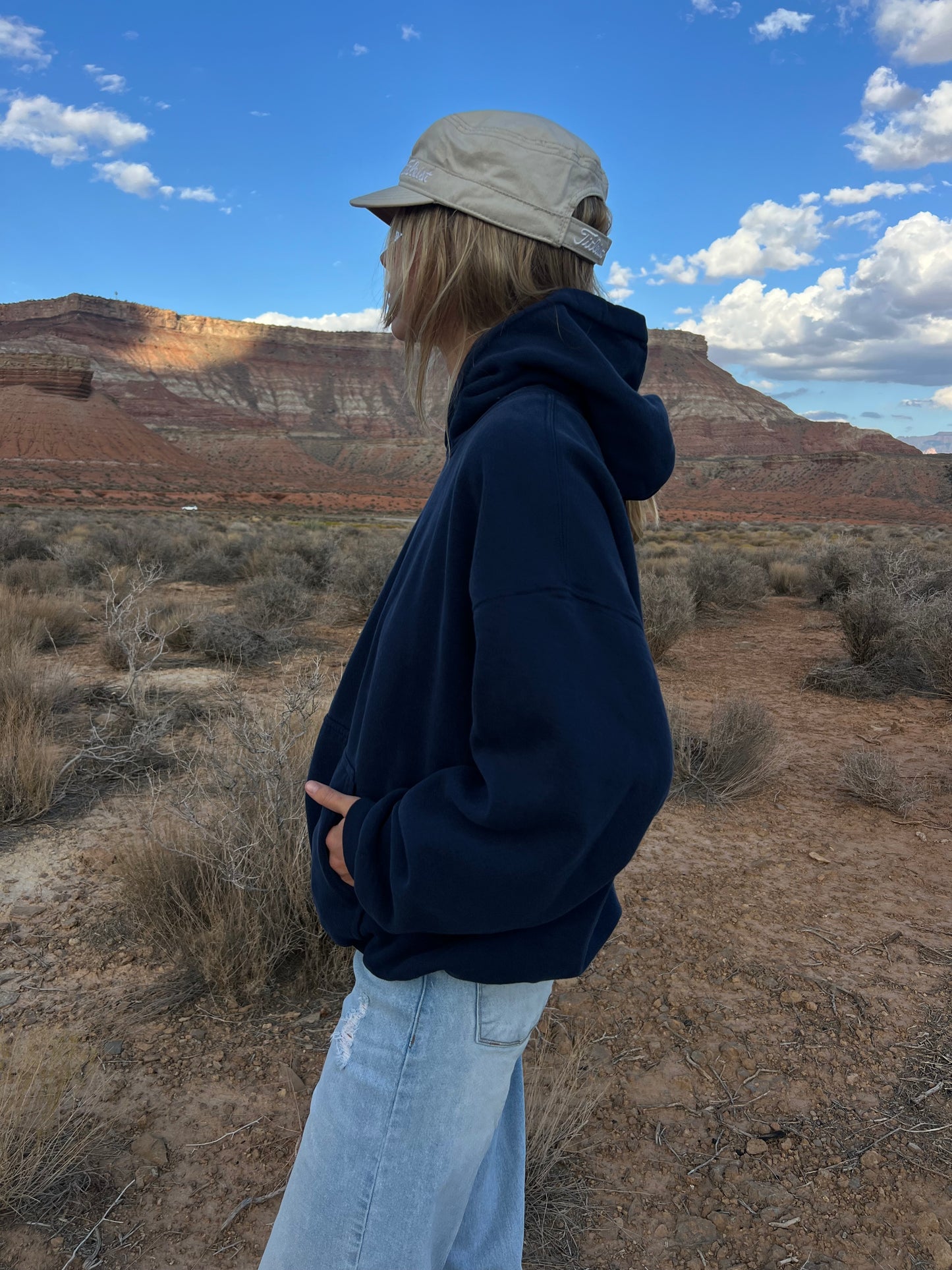 90’s navy blue hoodie